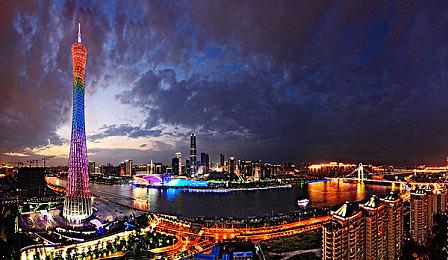 英伟达成为首家市值突破4万亿美元的公司